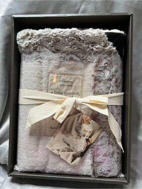 Demdaco Plush Faux Fur Comfort Throw Blanket - Light Taupe & Cream